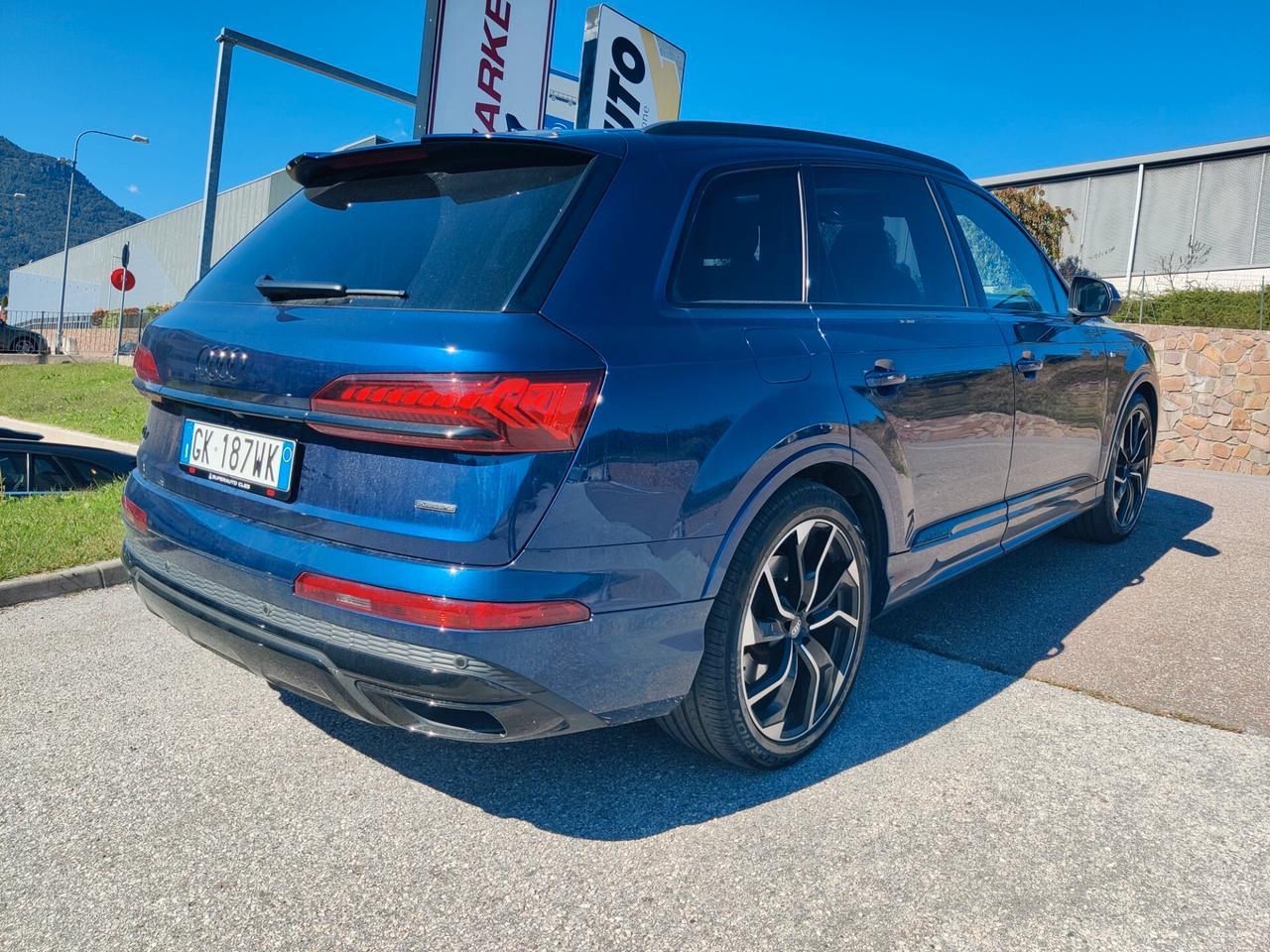 Audi Q7 50 TDI quattro tiptronic
