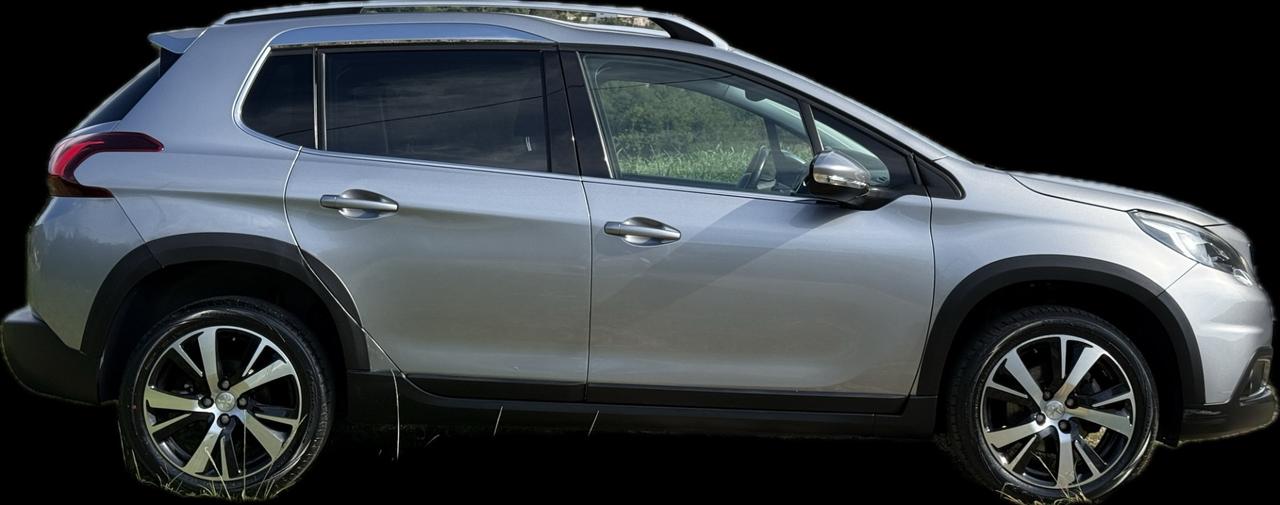 Peugeot 2008 1.2 Turbo Benzina 110 cv EURO 6B NEOPATENTATI