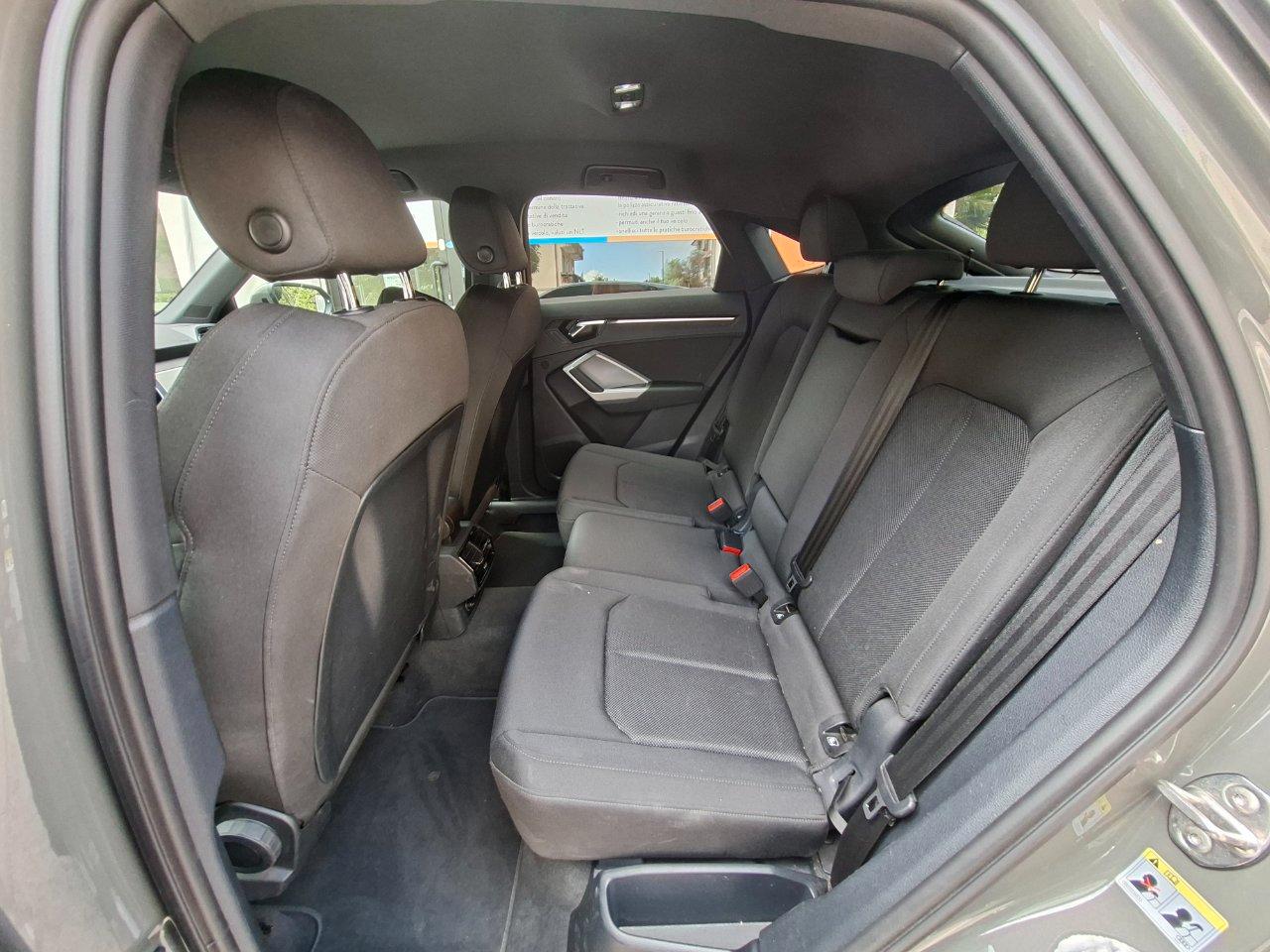 Audi Q3 Sportback 35 2.0 tdi S line 4 con gancio unicoproprietario