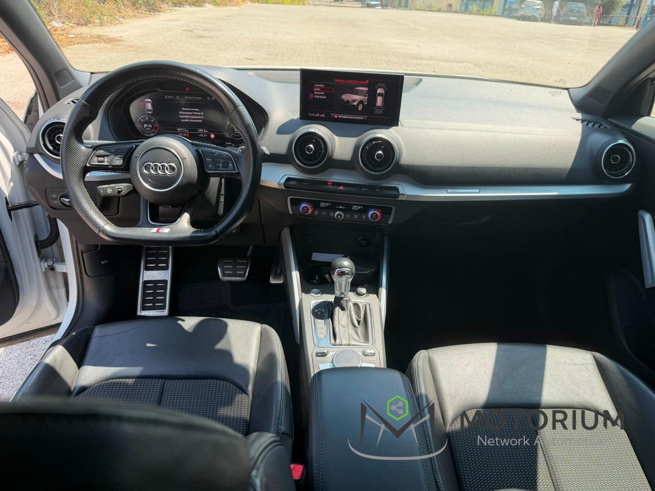 Audi Q2 30 1.6 tdi Identity Black s-tronic my20