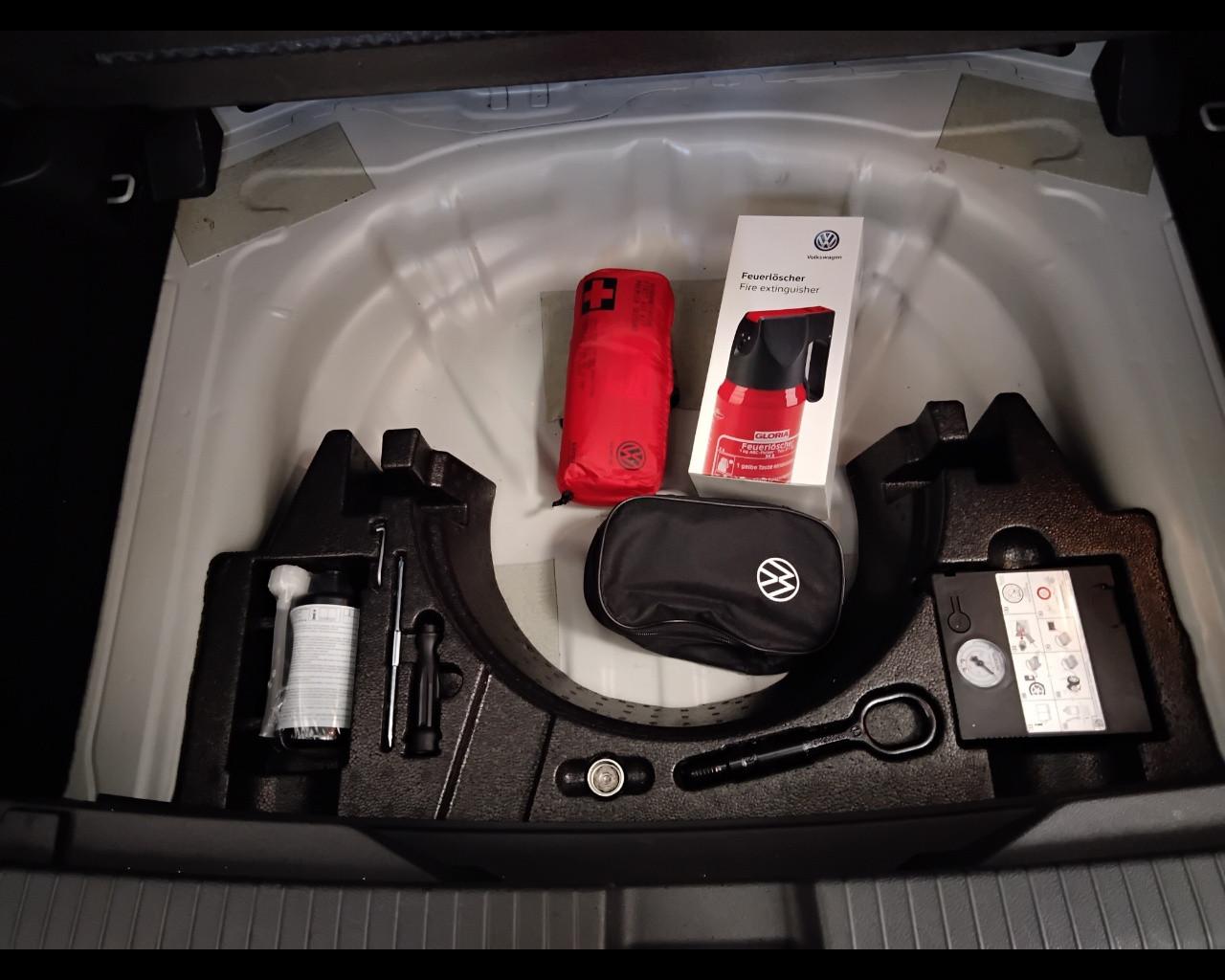 VOLKSWAGEN T-Roc 2022 - T-Roc 1.0 tsi Style 110cv