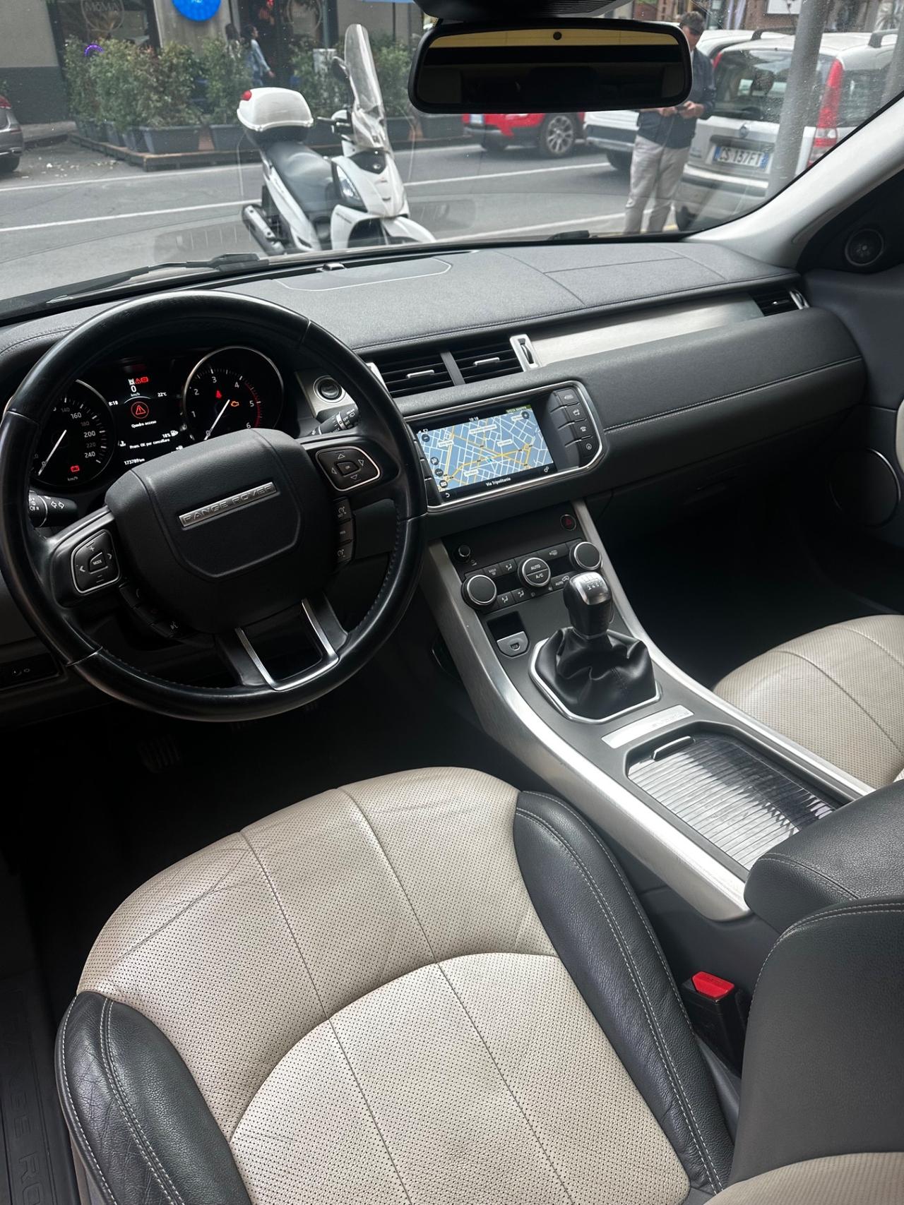 Land Rover Range Evoque 2.0 TD4 150 CV 5p. Business Edition