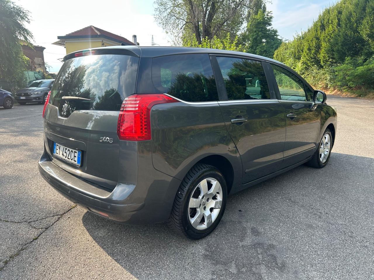 Peugeot 5008 1.6 HDi 112CV Allure 7posti