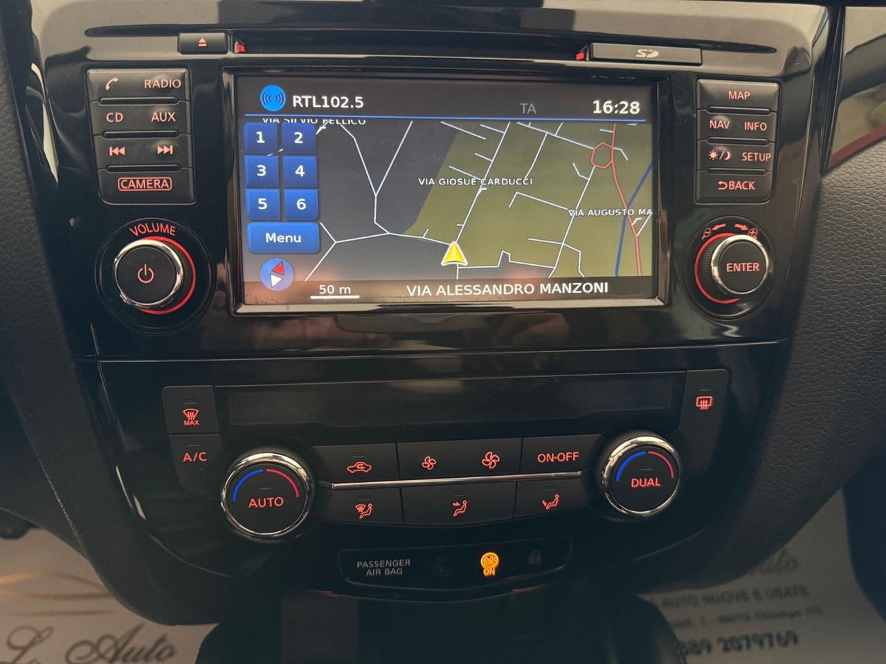 Nissan Qashqai 1.5 dCi Tekna *FULL OPTIONAL*