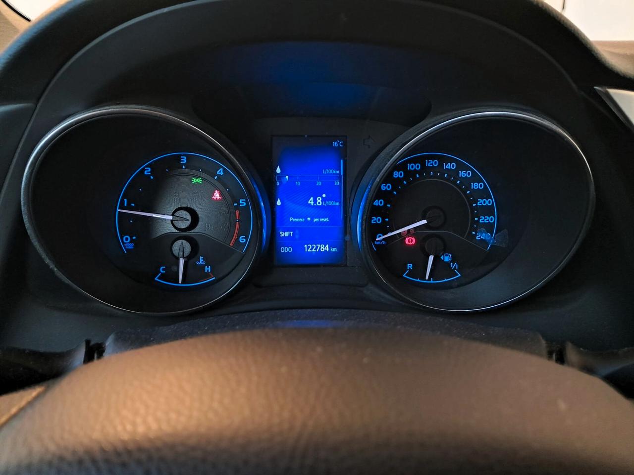 Toyota Auris 1.4 D-4D Active