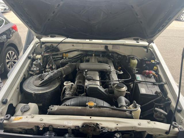 TOYOTA Land Cruiser HZJ78 CAMPERIZZATO