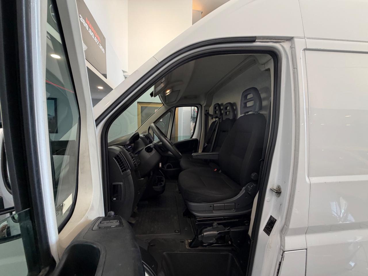 FIAT Ducato (4a serie) (2006) Ducato 33 2.2 Mjt 140CV PM-TM Furgone Vetrato (103 kw) Valore di listino: € 46800 Furgone + iva