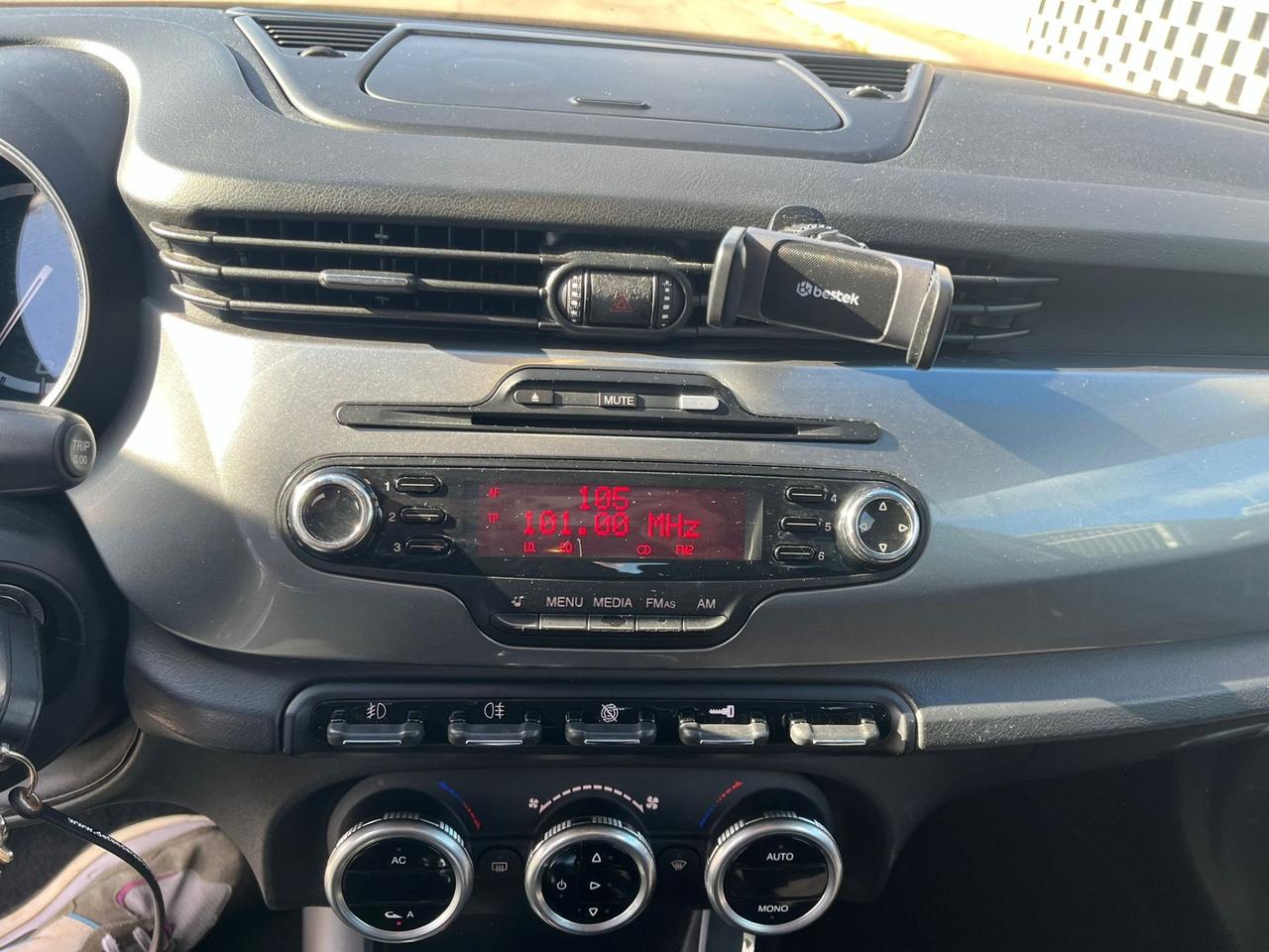 Alfa Romeo Giulietta 2.0 JTDm-2 170 CV 2010