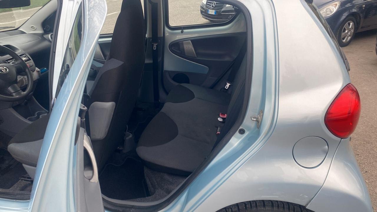Toyota Aygo 1.0 12V VVT-i 5 porte