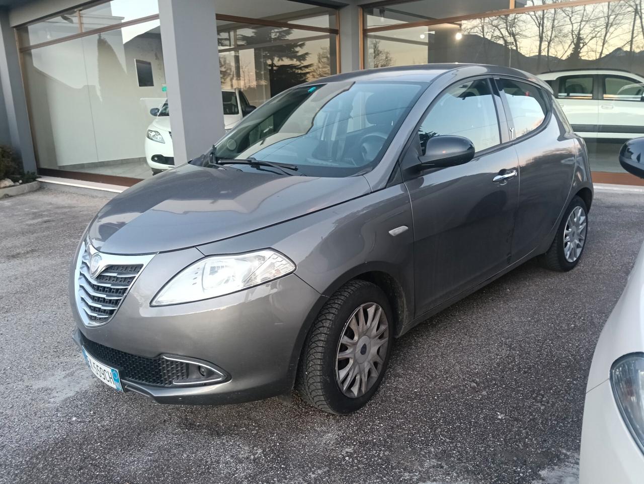 Lancia Ypsilon 1.2 69 CV 5 porte