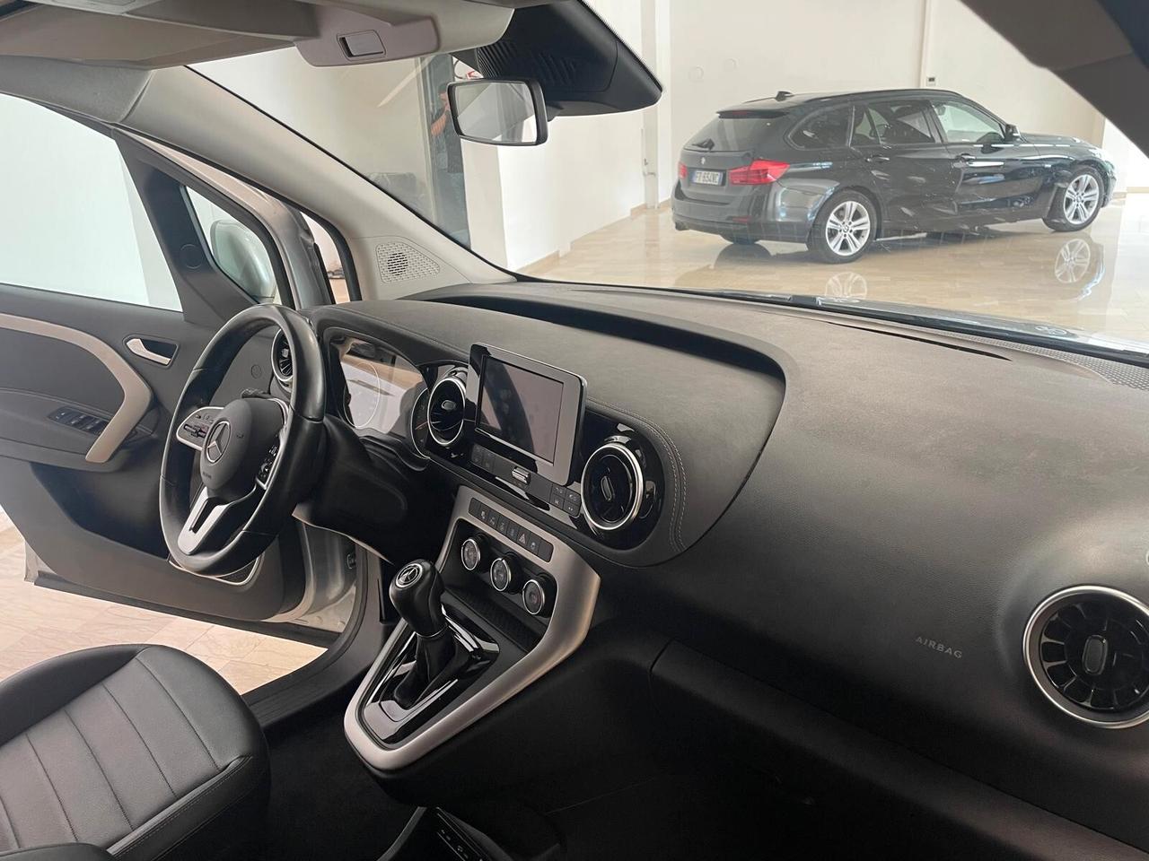 MERCEDES-BENZ CLASSE T 180 d PREMIUM AUTOMATICA – FULL OPTIONAL