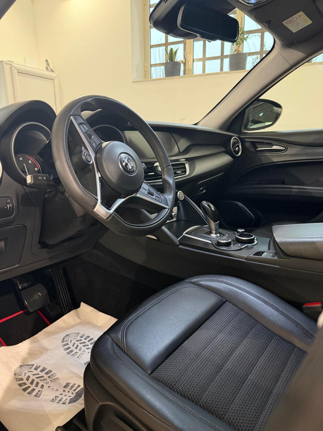 Alfa Romeo Stelvio 2.2 Turbodiesel 180 CV AT8 2wd Executive