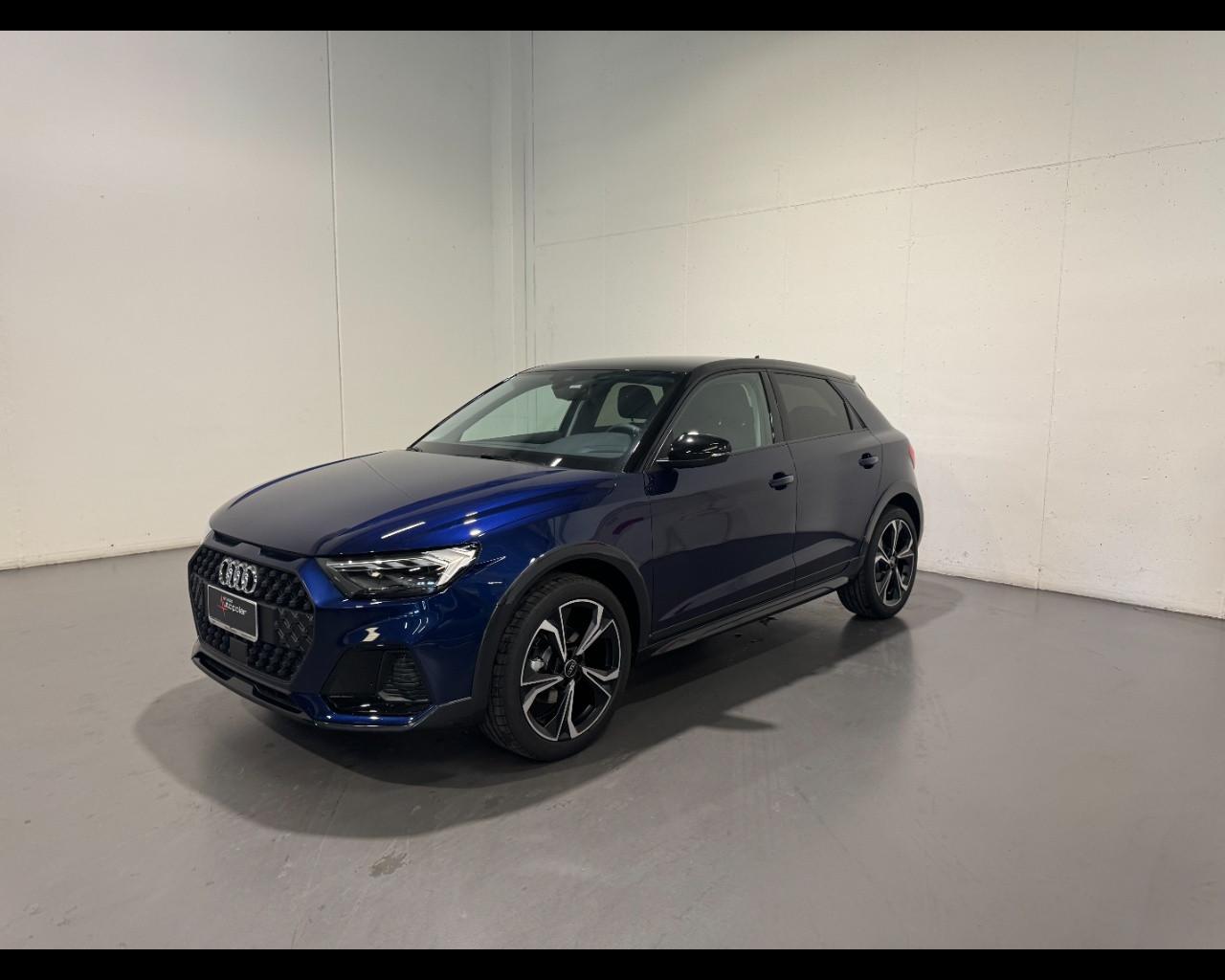 AUDI A1 ALLSTREET 30 TFSI S-TRONIC IDENTITY CONTRAST