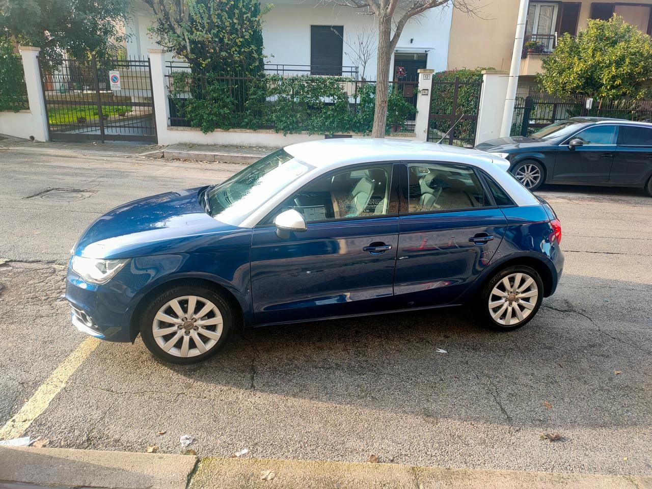 Audi A1 1.6 TDI S tronic Admired Sport