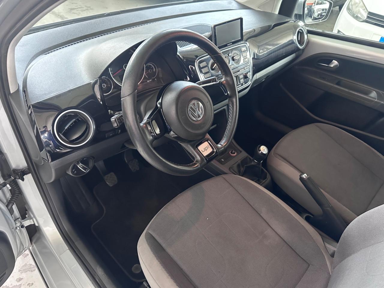 Volkswagen up! 1.0 75 CV 5p. cross up!