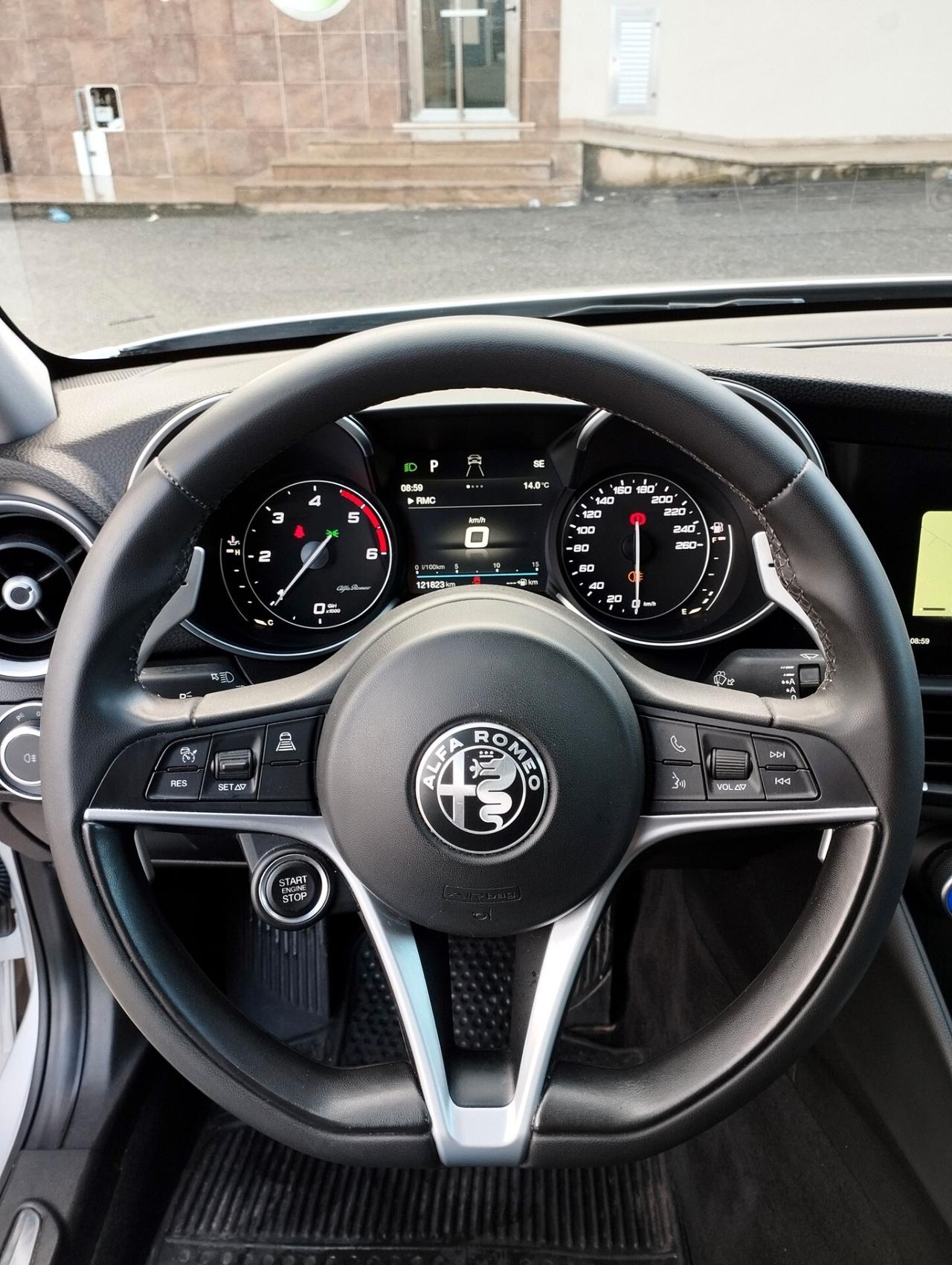 Alfa Romeo Giulia 2.2 Turbodiesel 160 CV AT8