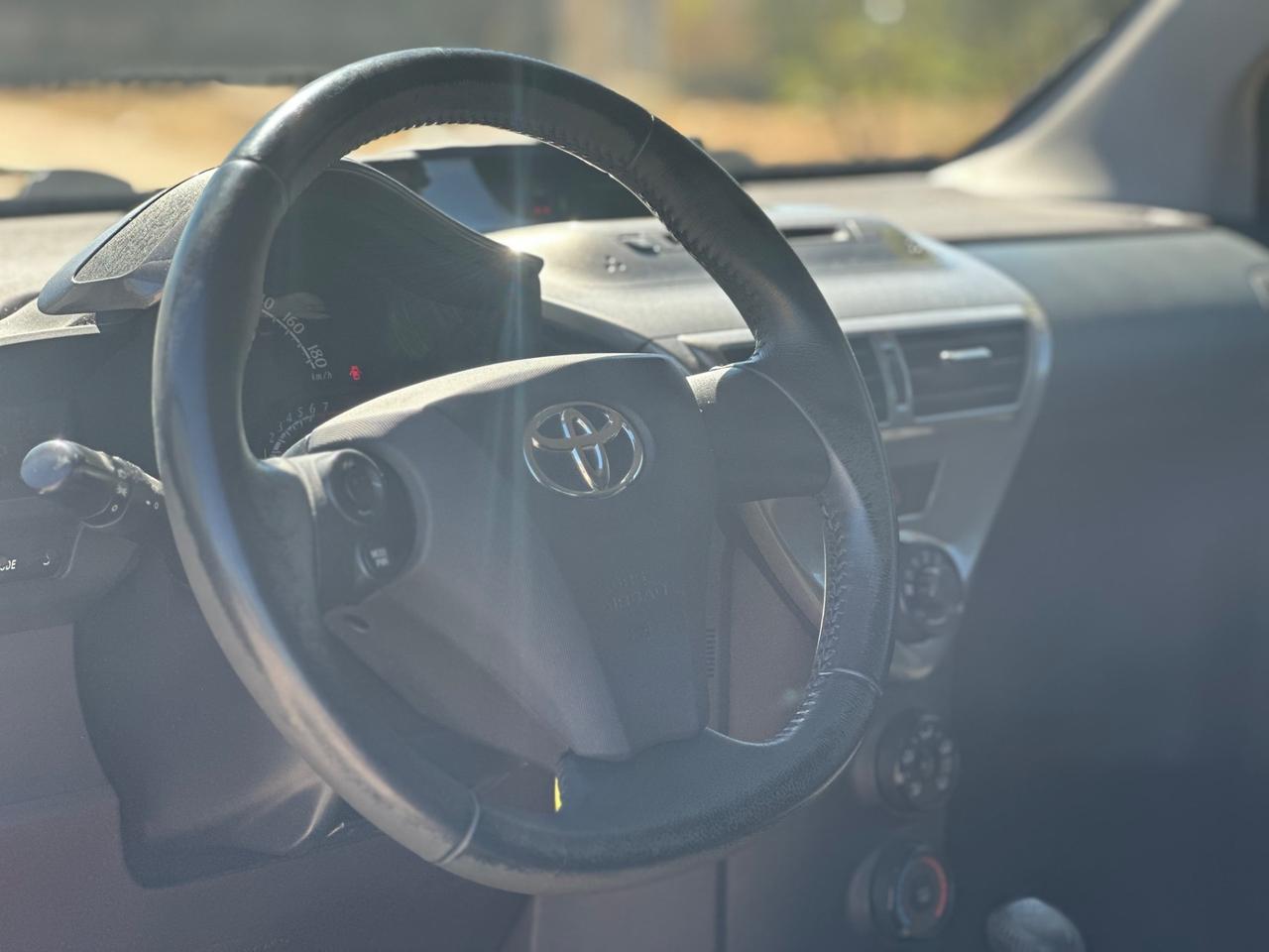 Toyota iQ 1.0 BENZINA 2009 - CAMBIO AUTOMATICO