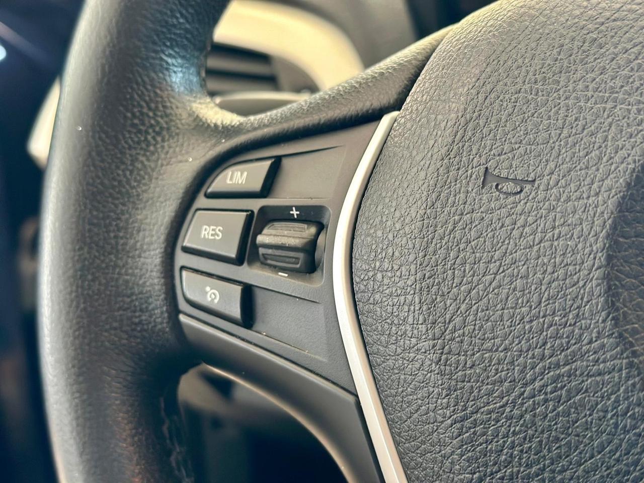 Bmw 120 120d 5p. Advantage