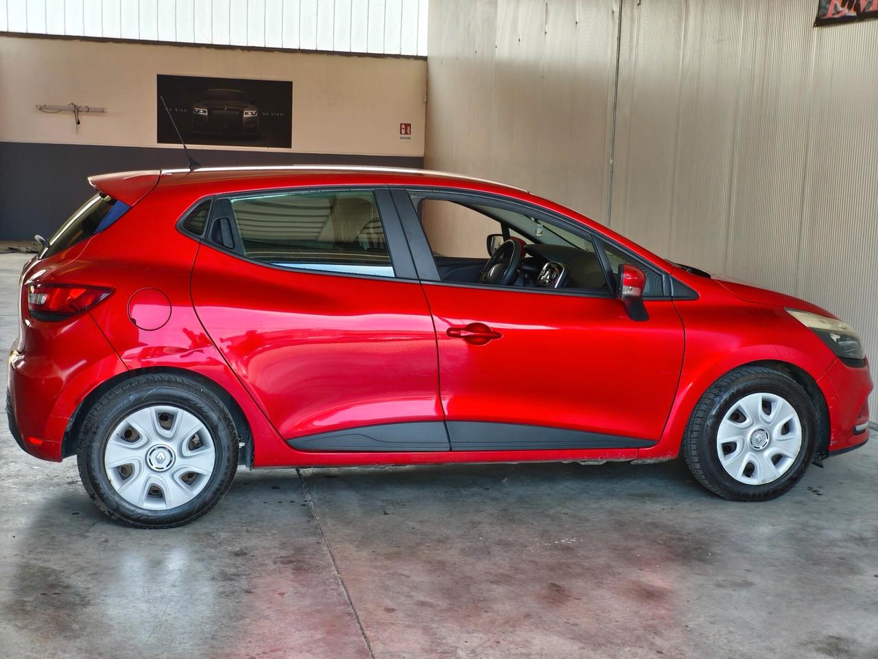 Renault Clio 1.2 75CV 5 porte Intens