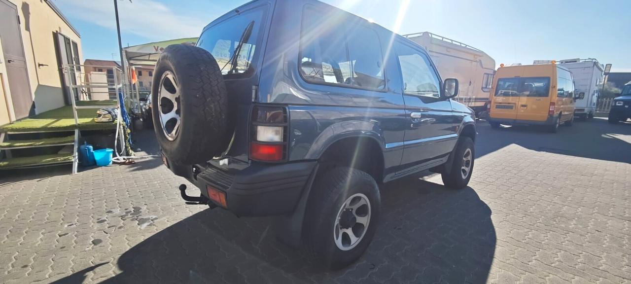 Mitsubishi Pajero GLX 2.5 TD 5 posti