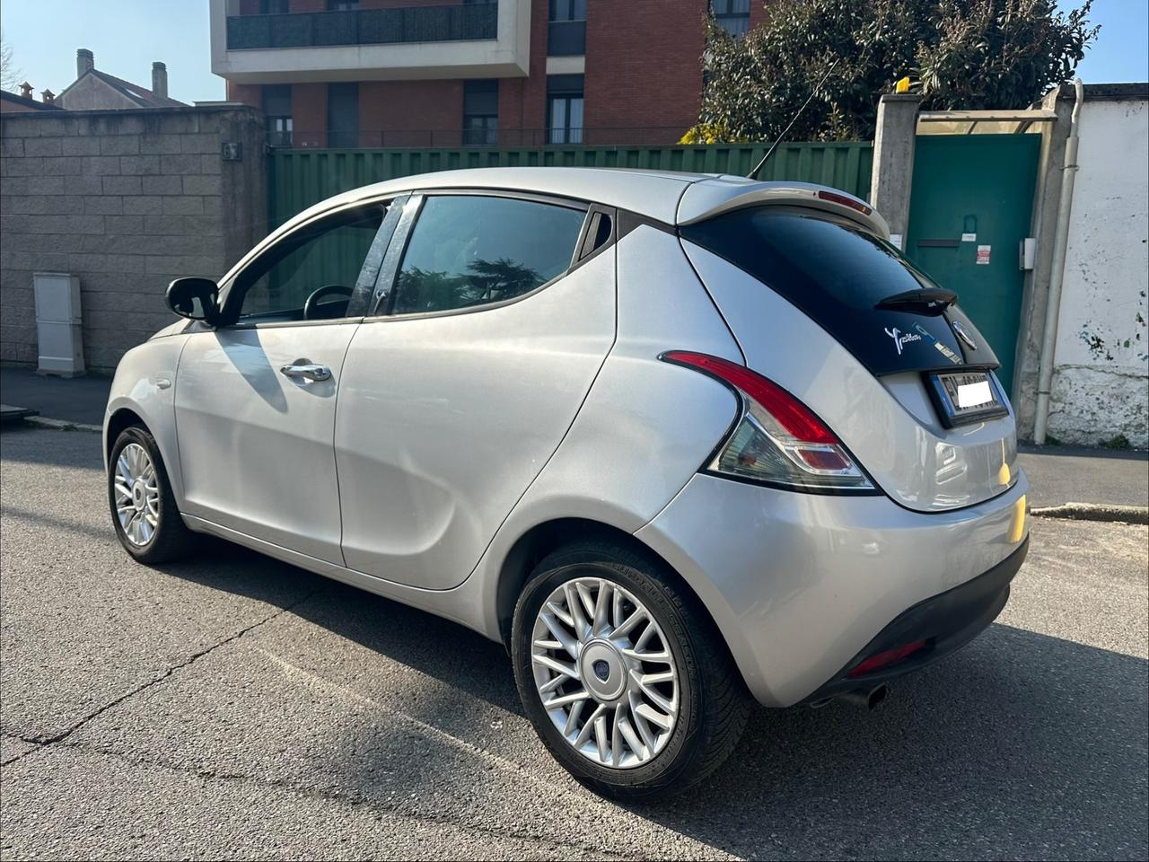 Lancia Ypsilon 1.2 69 CV GPL - euro 6