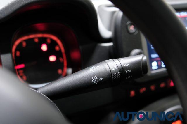 FIAT Panda 1.0 FIREFLY S&S HYBRID CITY CROSS NEOPATENTATI