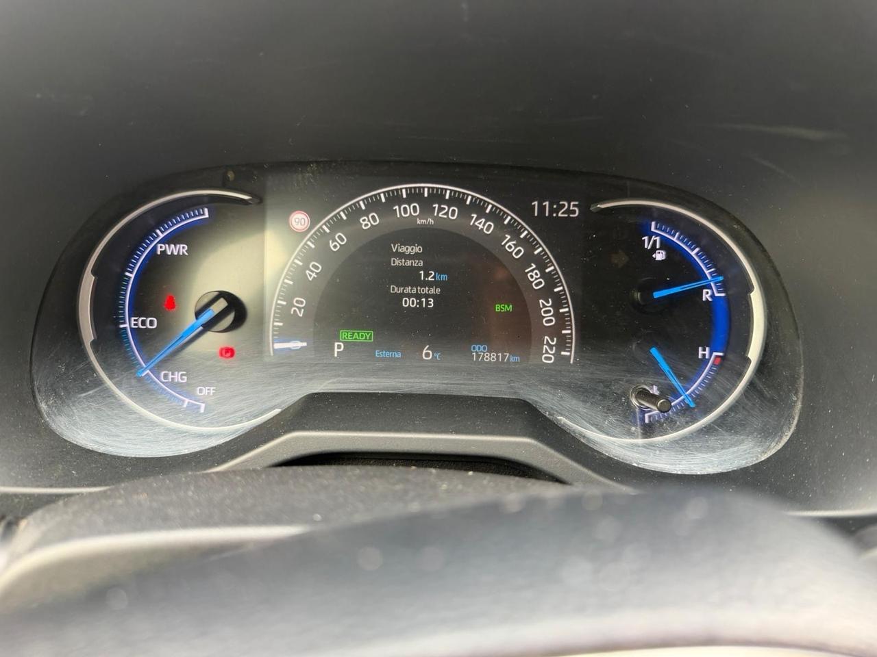 Toyota RAV 4 2.5 HV HYBRID. AWD-i 4x4