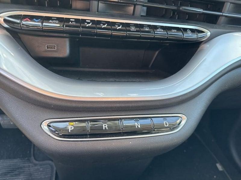 FIAT 500 500e 500E 3+1 42 KWH ICON +