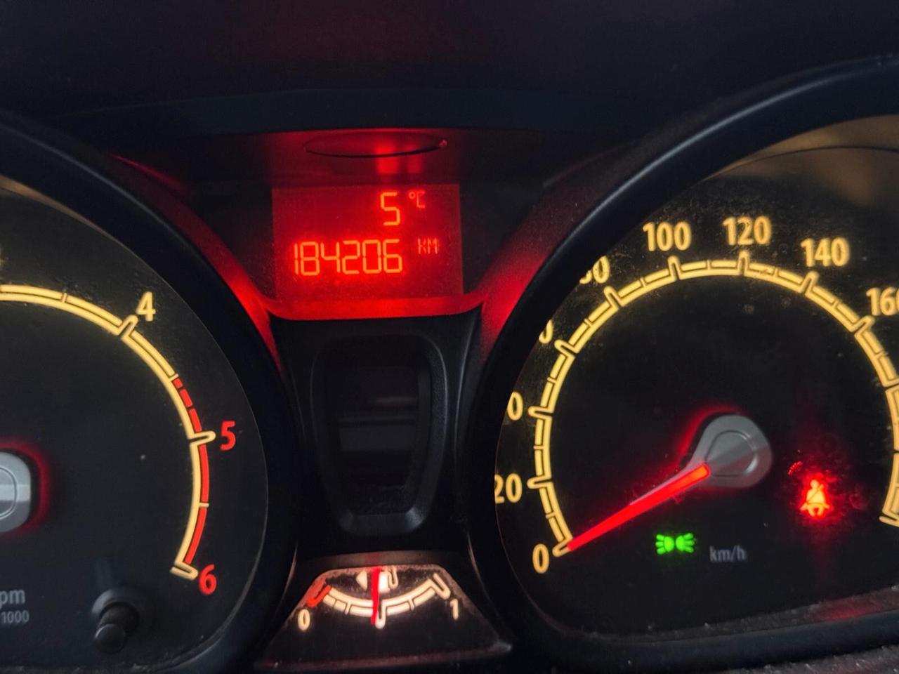 FORD FIESTA 1.4 DIESEL TITANIUM ANCHE PER NEOPATENTATI