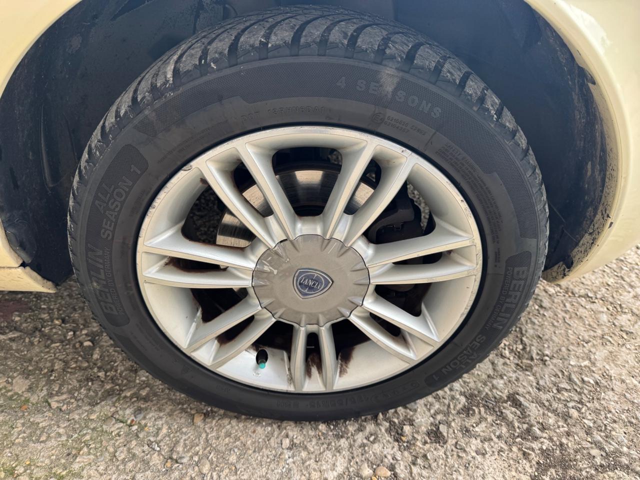 Lancia Ypsilon 1.3 Multijet 16V Platino