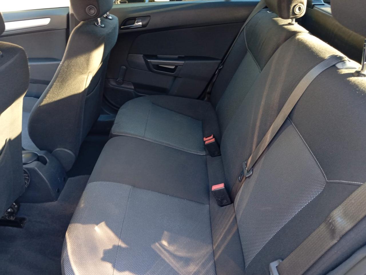 Opel Astra 1.6 16V GPL-TECH Station Wagon Enjoy