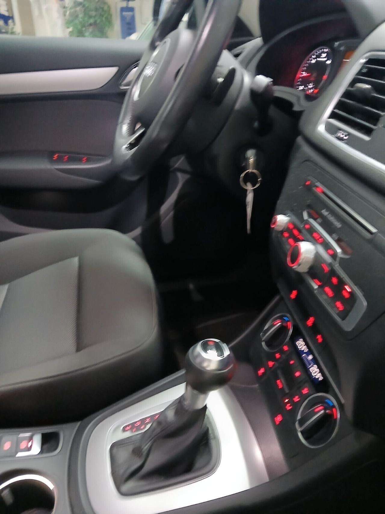 AUDI Q3 Quattro 2.0 TDI 150cv S-tronic Km106.000