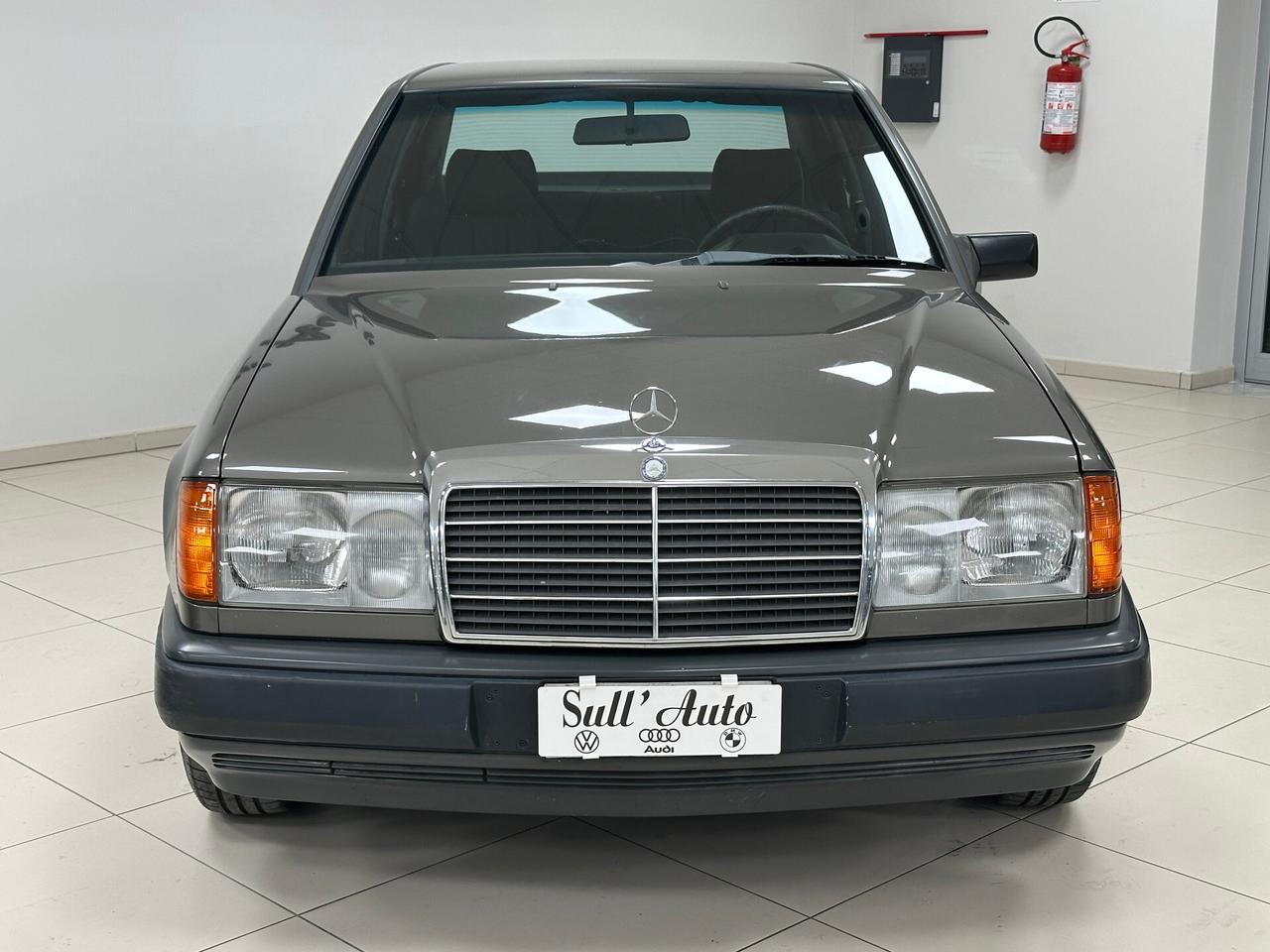 Mercedes-benz 200 E benzina Berlina 122 CV - 1986