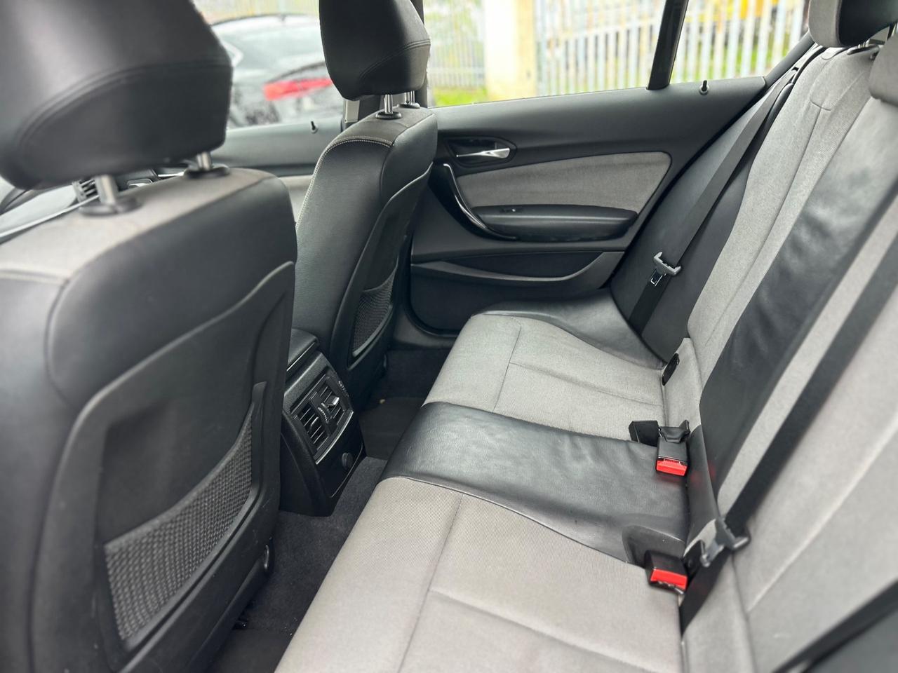 Bmw 118 118d 5p. Urban tetto apribile