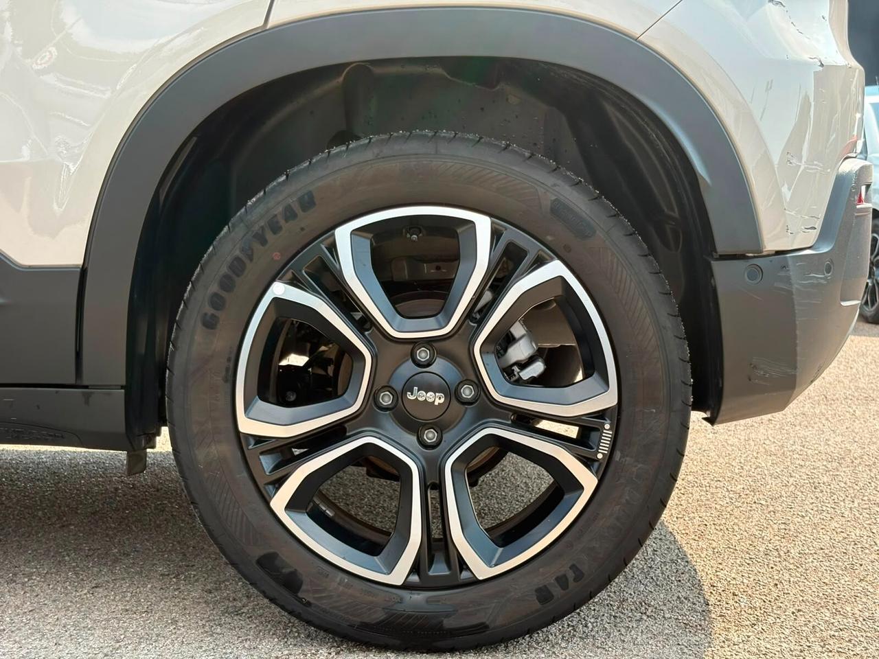 Jeep Avenger 1.2 Turbo 100 CV Summit