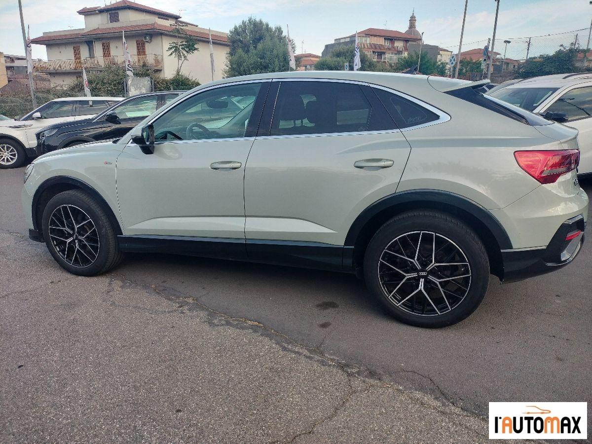 AUDI - Q3 Sportback TDI S tronic S line edition