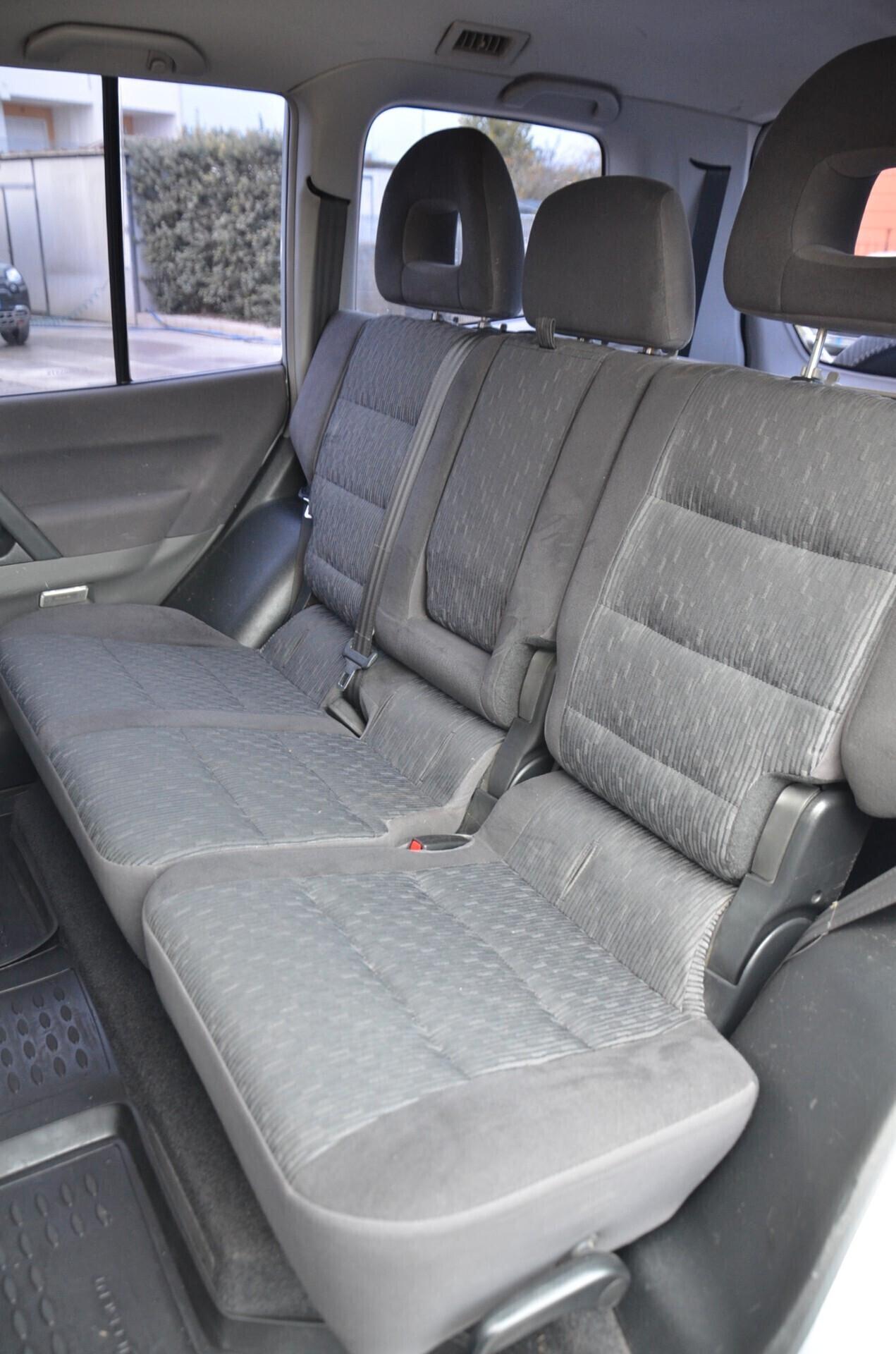 Mitsubishi Pajero 3.2 DI-D 16V aut. 5p. Instyle DPF GLX