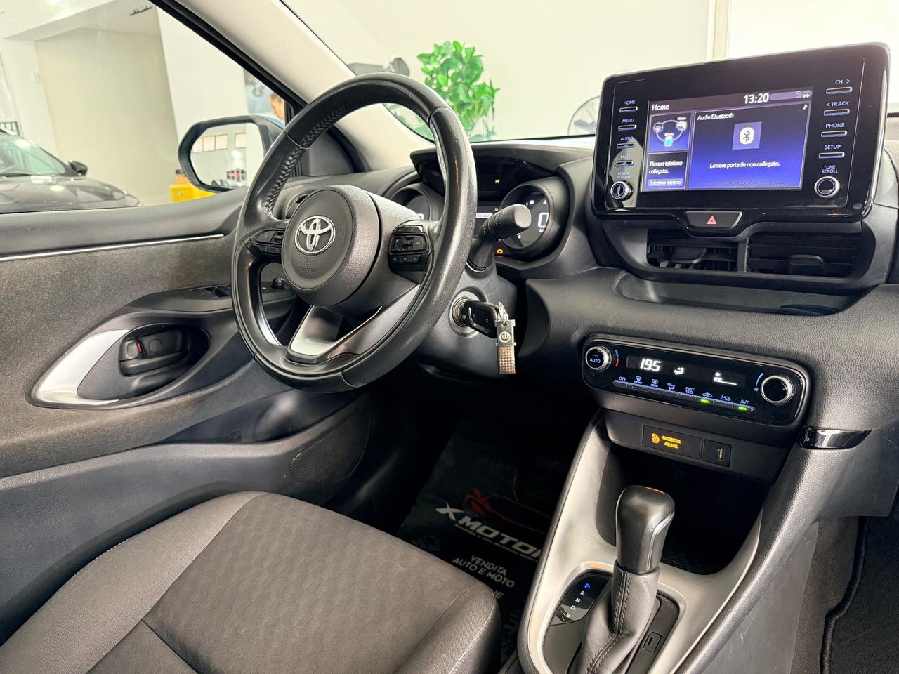 Toyota Yaris 1.5 Hybrid 5 porte Trend