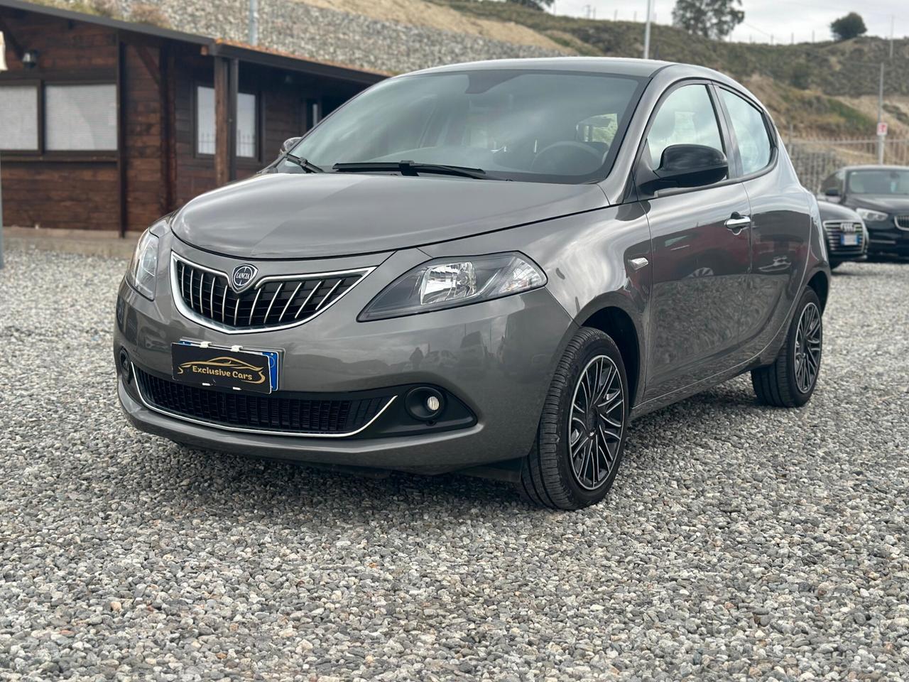 Lancia Ypsilon 1.0 FireFly 5 porte S&S Hybrid Gold Plus