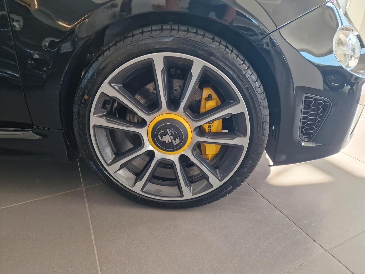 Abarth 595 1.4 Turbo T-Jet 165 CV Turismo