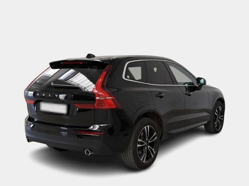 VOLVO XC60 B4 D AWD automatico Momentum Pro