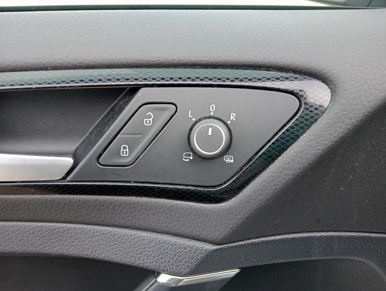 VW Golf 1.4 TSI 150CV DSG 5p. Highline UNIPROPRIETARIO