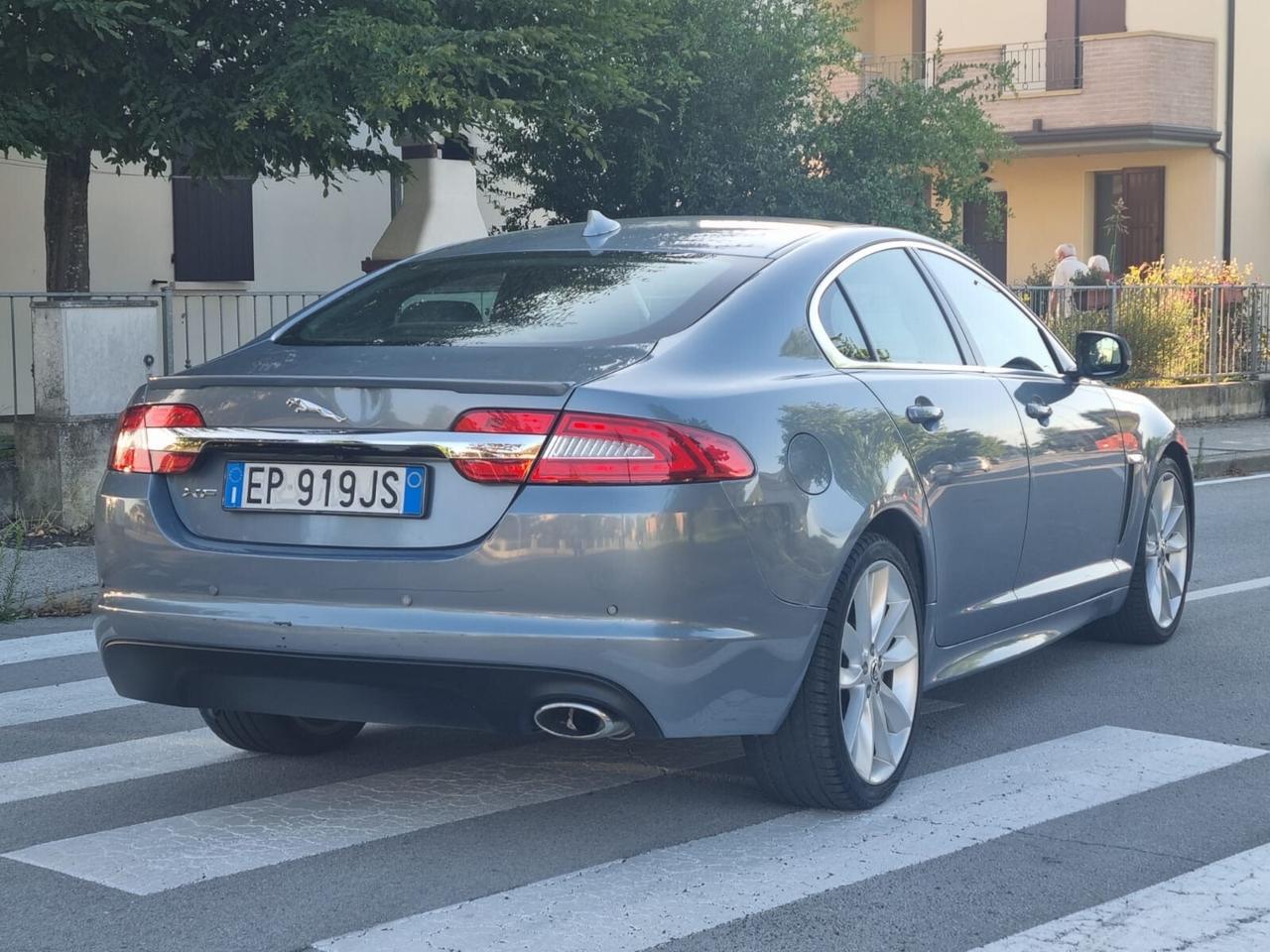 Jaguar XF 2.2 D 200 CV Luxury MOTORE NUOVO