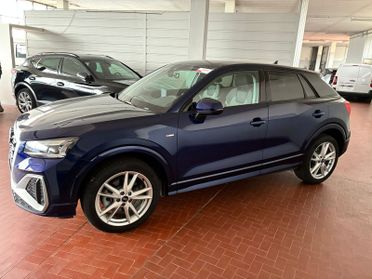 Audi Q2 35 2.0 tdi business s-tronic
