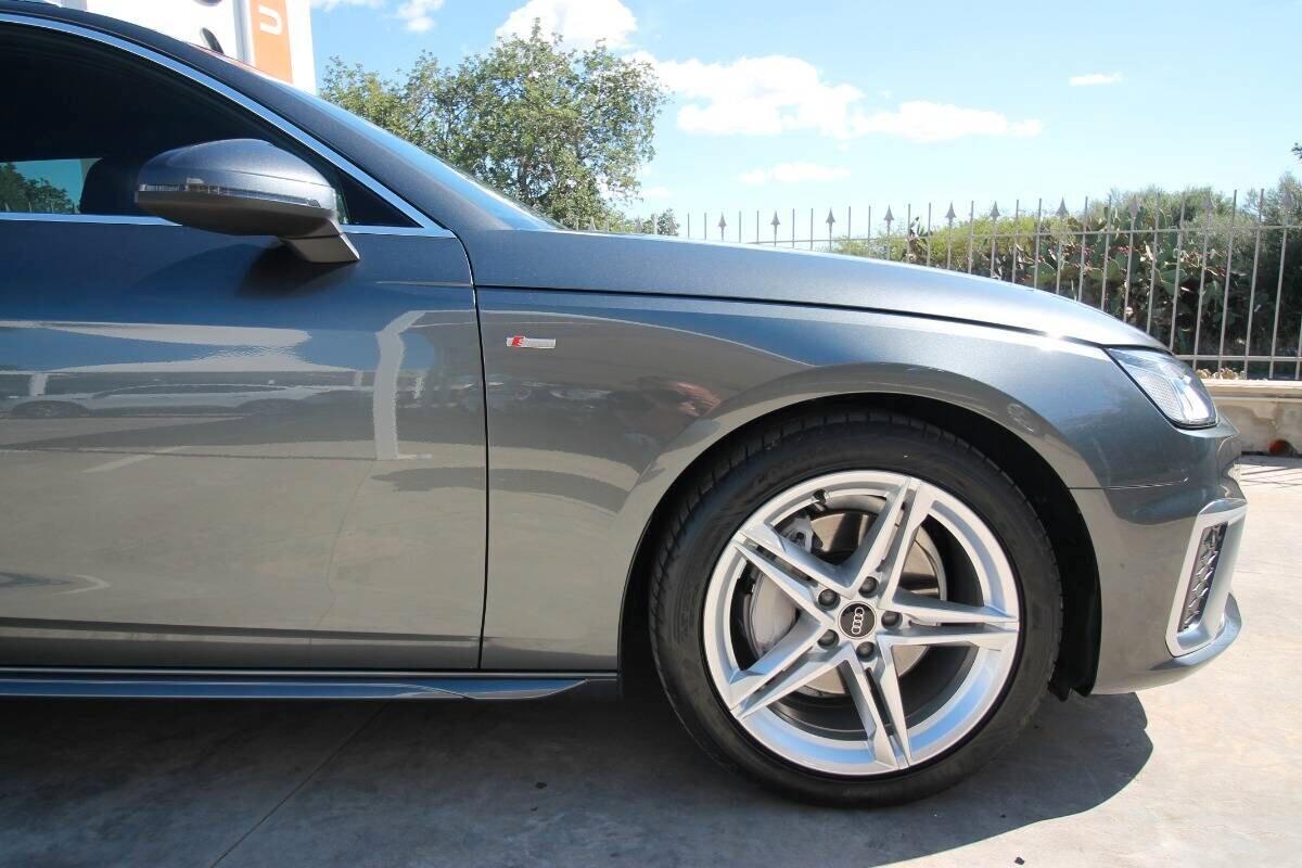 Audi A4 Avant 40 TDI quattro S line edition 2024