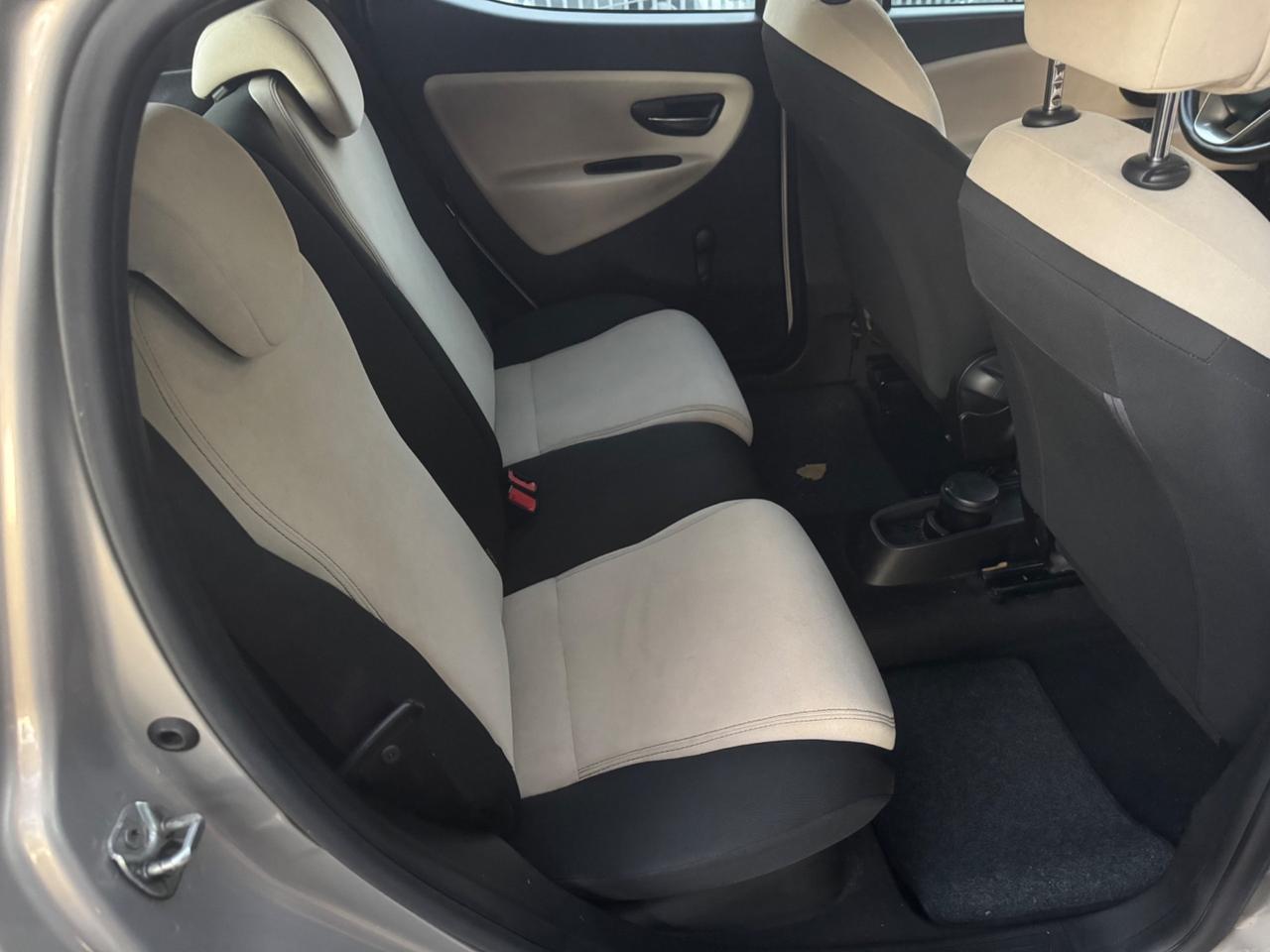 Lancia Ypsilon 1.3 MJT neopaten garanzia 12 mesi