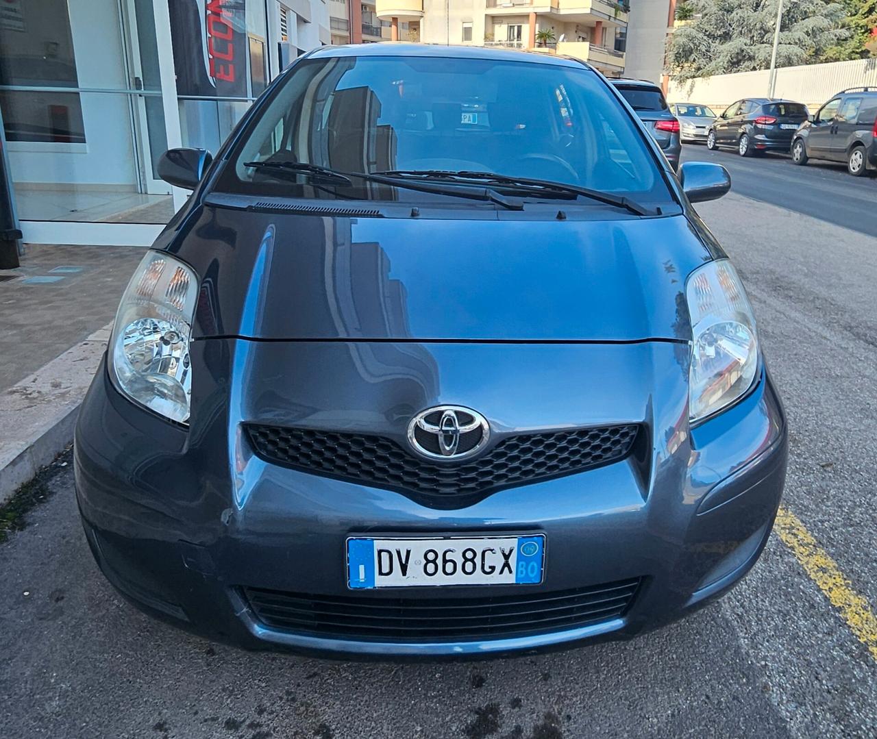 Toyota Yaris 1.0 5 porte Sol