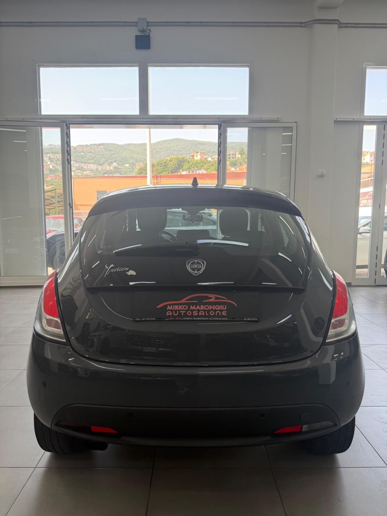 Lancia Ypsilon 1.3 MJT 95 CV 5 p. Platinum FINANZIABILE