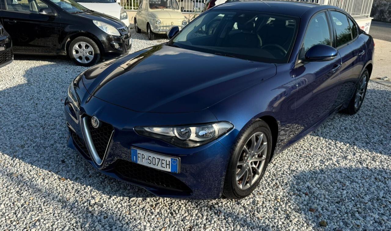 Alfa Romeo Giulia 2.2 Turbodiesel 180CV AT8 Eco Bu