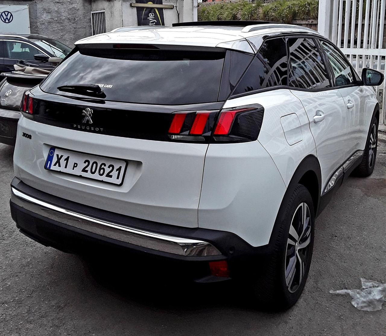 PEUGEOT 3008 1,5 HDI ALLURE TETTO PANORAMICO